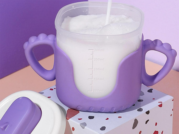 Kubek niekapek dla dziecka do picia silikonowe uchwyty 300ml ze słomką