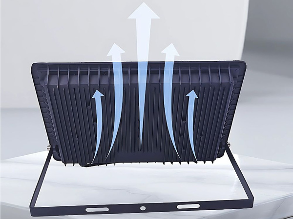 Halogen naświetlacz reflektor led 50w 6000k z czujnik ruchu zmierzchu ip66