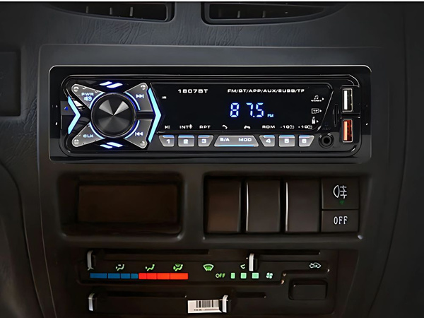 Radio samochodowe bluetooth usb aux sd 1-din zestaw głośnomówiący pilot