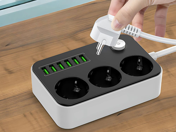 Przedłużacz listwa zasilająca sieciowa 3 gniazda 250v 2m 6x usb ładowarka