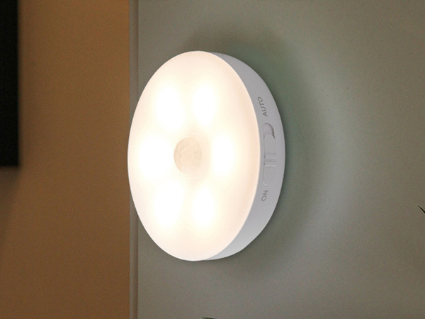 Lampka led samoprzylepna z czujnikiem ruchu zmierzchu nocna na schody