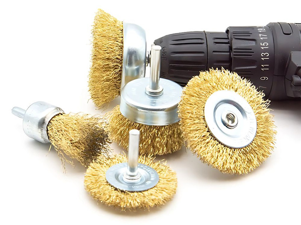 Szczotki druciane z mosiądzu na wkrętarkę zestaw 5 sztuk różne rozmary