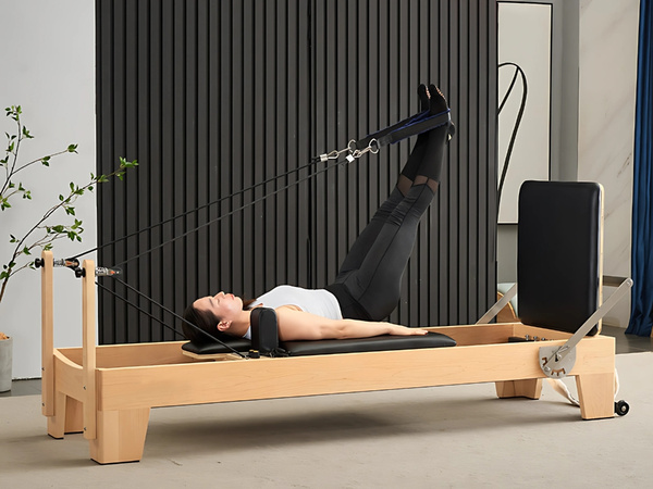 ŁÓŻKO DO ĆWICZEŃ PILATES PILATESU REFORMER URZĄDZENIE DO ĆWICZENIA FITNESS