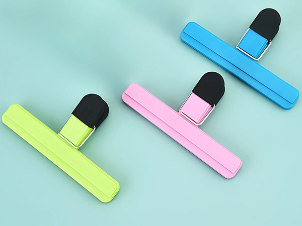 Zestaw klipsów zapinek do torebek opakowań żywności 6 sztuk kolorowe