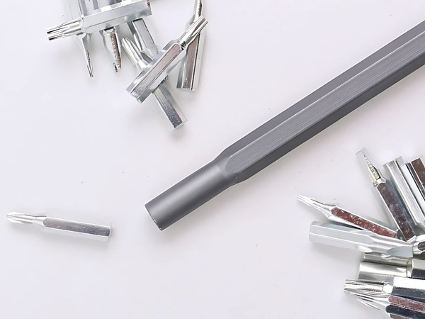 Zestaw bitów precyzyjnych wkrętak magnetyczne końcówki 24 bity + etui