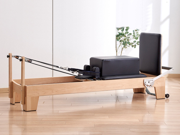 ŁÓŻKO DO ĆWICZEŃ PILATES PILATESU REFORMER URZĄDZENIE DO ĆWICZENIA FITNESS
